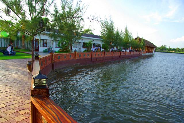 Ho Nam Resort Bac Lieu Exteriör bild